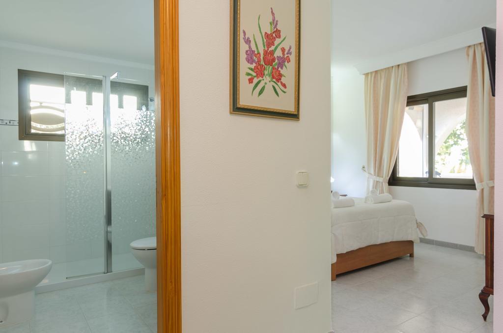 Celedonia Villa Лукмахор Екстериор снимка