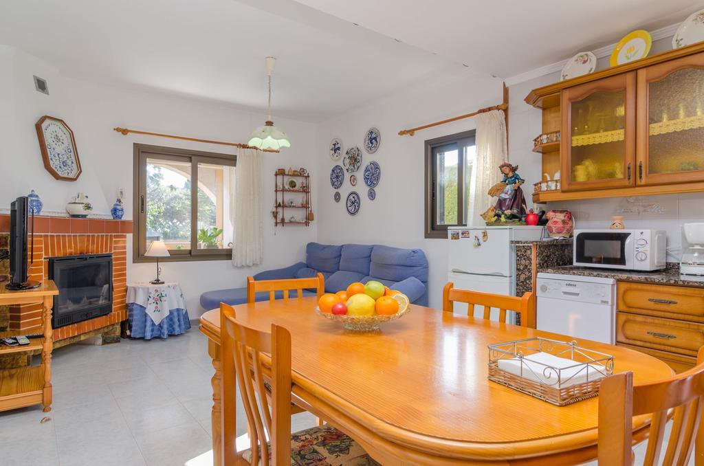 Celedonia Villa Лукмахор Екстериор снимка
